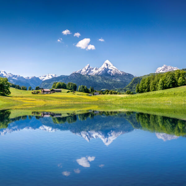 Idyllische Sommer Landschaft mit See in den Bergen. #daskannkunststoff #klimaschutz #klimawandel #fürdasklima